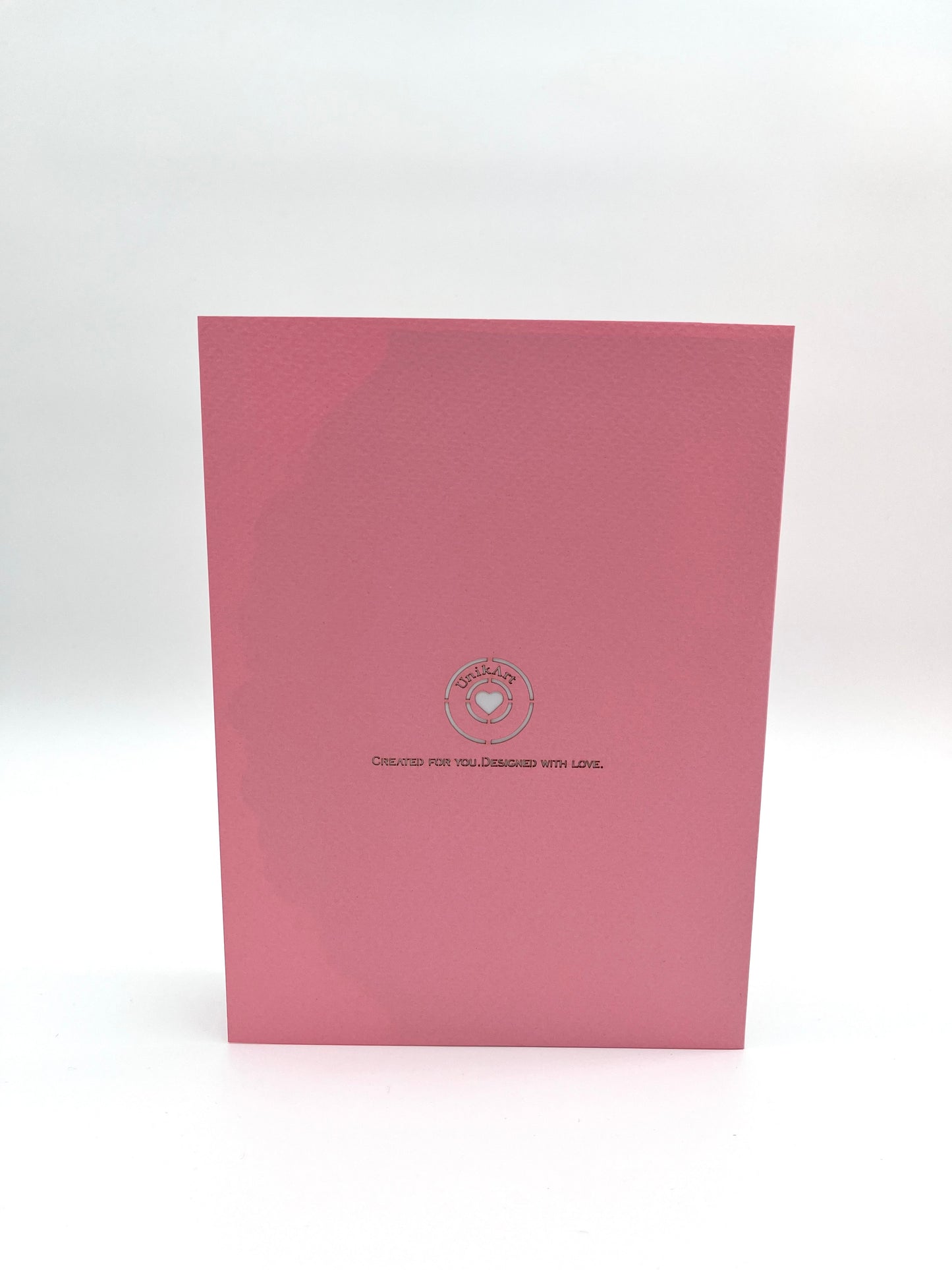 Küssendes Paar auf einer Brücke mit Herzblüten 3D Pop-Up