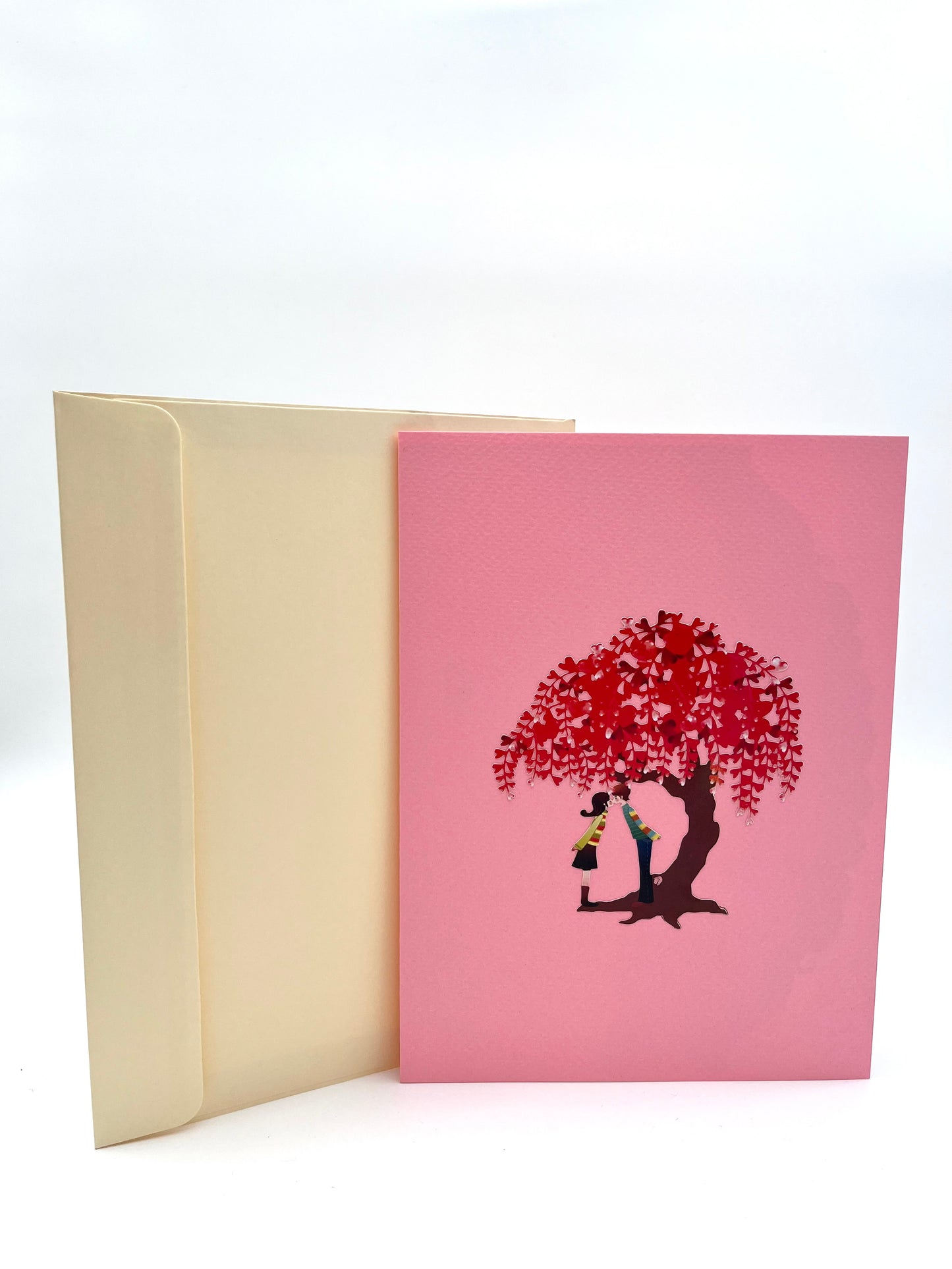 Küssendes Paar auf einer Brücke mit Herzblüten 3D Pop-Up